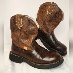 Justin Embossed Gypsy Short Cowgirl Style L9625 Leather Boot Size 9.5